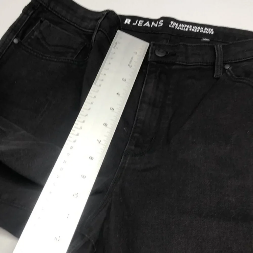 LIKE NEW R JEANS THE SUPER HIGH-RISE CROP BLACK JEANS 18/34x26 ⭐️